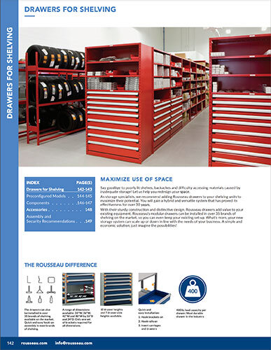 Drawers integrated in shelving